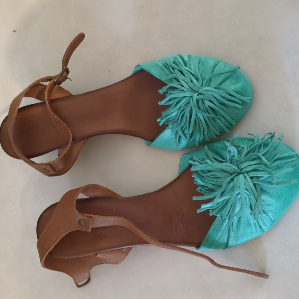 Anthropology Adorable shoes